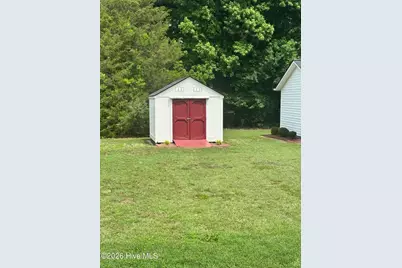 124 Stockbridge Drive, Selma, NC 27576 - Photo 7