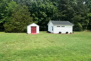 124 Stockbridge Dr, Selma, NC 27576 - Photo 5