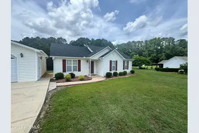 124 Stockbridge Drive, Selma, NC 27576 - Photo 3