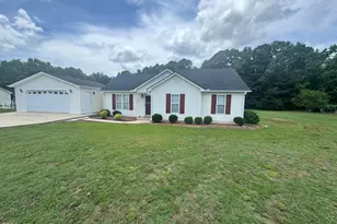 124 Stockbridge Dr, Selma, NC 27576 - Photo 1