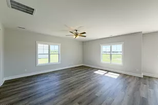 506 E Black Water Ln, Maysville, NC 28555 - Photo 5
