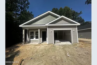 704 B Bynum Avenue, Maysville, NC 28555 - Photo 1
