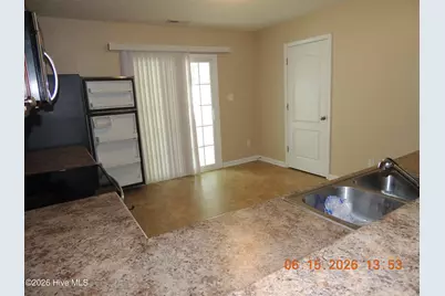 421 Falls Cove, Jacksonville, NC 28546 - Photo 13