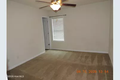 421 Falls Cove, Jacksonville, NC 28546 - Photo 15