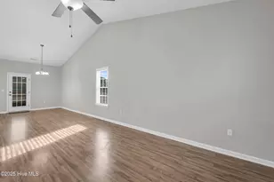 136 N Palm Dr, Leland, NC 28479 - Photo 5
