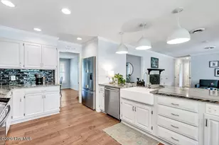 207 River Dr, Southport, NC 28461 - Photo 17