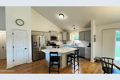 225 Westfield Drive, Richlands, NC 28574 - Photo 3