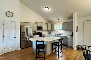 225 Westfield Dr, Richlands, NC 28574 - Photo 3