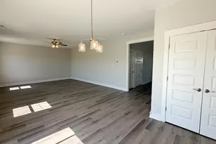 510 E Black Water Ln, Maysville, NC 28555 - Photo 11