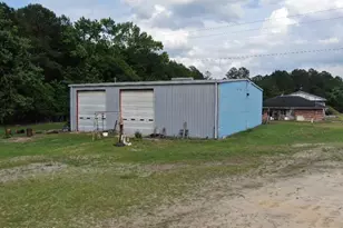 1434 Nc 53 Hwy W, Elizabethtown, NC 28337 - Photo 1