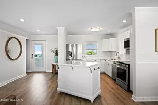 101 Ocean Dr, Emerald Isle, NC 28594 - Photo 15