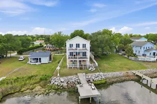 103 Waterfront Ave, Newport, NC 28570 - Photo 13