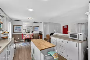 4810 W Lord Byron Rd, Wilmington, NC 28405 - Photo 9