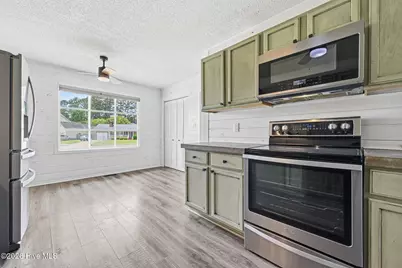2491 Northwoods Drive, Jacksonville, NC 28540 - Photo 15