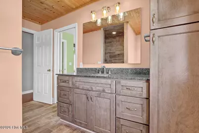 712 Channel Boulevard, Topsail Beach, NC 28445 - Photo 19
