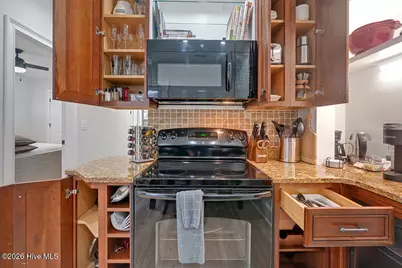 102 S 2nd Street #Unit 218, Wilmington, NC 28401 - Photo 15