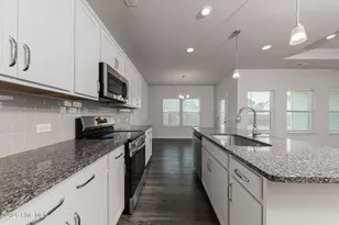 103 Flora Fld Dr, Jacksonville, NC 28546 - Photo 17