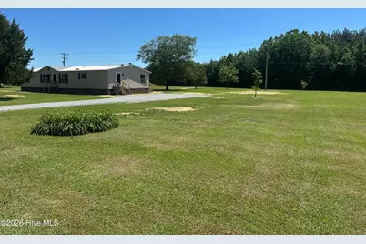 3062 Ashleys Grove Road, Conway, NC 27820 - Photo 3