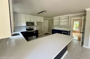 2906 Hunters Run, Greenville, NC 27858 - Photo 7