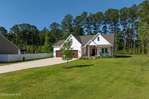 210 Brittany Ln, Stella, NC 28582 - Photo 3