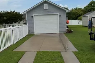 504 Professional Park Dr, Beaufort, NC 28516 - Photo 3