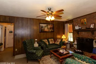 207 E Willowood Ln, Jacksonville, NC 28546 - Photo 5