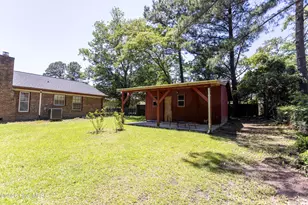 207 E Willowood Ln, Jacksonville, NC 28546 - Photo 9