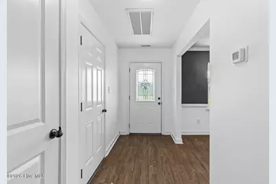 141 Laredo Drive, Jacksonville, NC 28540 - Photo 5