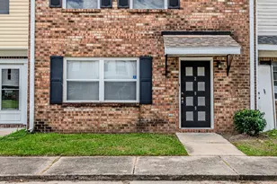 209 Myrtlewood Cir, Jacksonville, NC 28546 - Photo 1