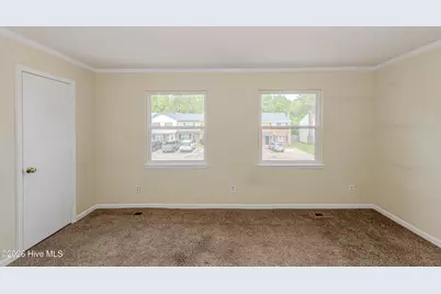 209 Myrtlewood Circle, Jacksonville, NC 28546 - Photo 31