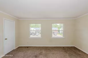 209 Myrtlewood Cir, Jacksonville, NC 28546 - Photo 31