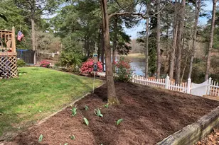 27 Par Dr, Whispering Pines, NC 28327 - Photo 19