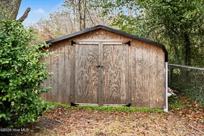 423 E Edinborough Avenue, Raeford, NC 28376 - Photo 29