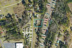 309 Midway Dr, Bladenboro, NC 28320 - Photo 1
