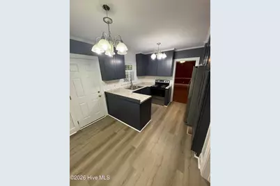 802 Forest Hill Circle, Greenville, NC 27858 - Photo 7