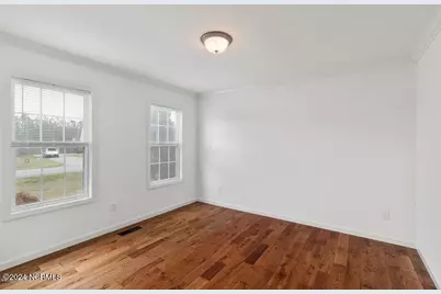 147 Harvest Moon Drive, Richlands, NC 28574 - Photo 5