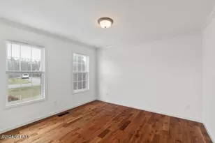 147 Harvest Moon Dr, Richlands, NC 28574 - Photo 5