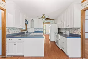 1110 Westmoreland Dr, Jacksonville, NC 28546 - Photo 13