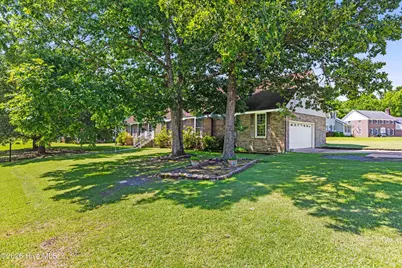 1110 Westmoreland Drive, Jacksonville, NC 28546 - Photo 3