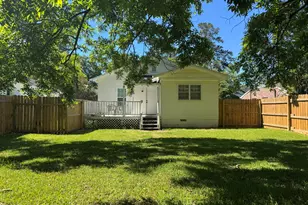 109 E Calhoun St, Whiteville, NC 28472 - Photo 3