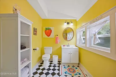 104 W Main Street, Elizabeth City, NC 27909 - Photo 47