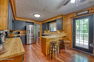 383 Sunrise St, Murphy, NC 28906 - Photo 17