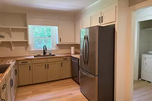 2105 Dallas Dr, Kinston, NC 28504 - Photo 9