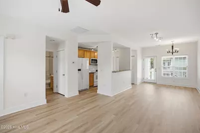 2308 Wrightsville Avenue #Apt 202, Wilmington, NC 28403 - Photo 5