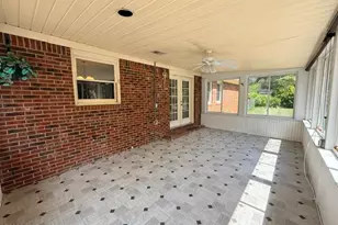 501 Oak Ln, Newport, NC 28570 - Photo 25