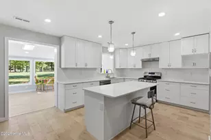 409 Plantation Dr, New Bern, NC 28562 - Photo 13