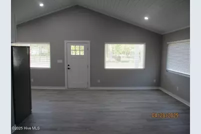 113 Long Pond Loop, Swansboro, NC 28584 - Photo 5