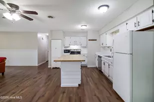 303 Walnut Creek Rd, Jacksonville, NC 28546 - Photo 5
