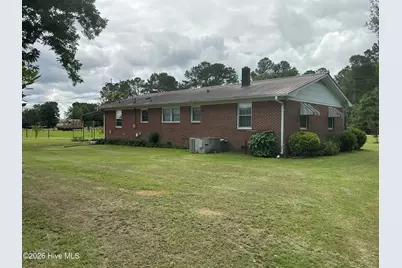 1262 Richardson Road, Bladenboro, NC 28320 - Photo 11