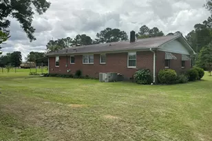 1262 Richardson Rd, Bladenboro, NC 28320 - Photo 11